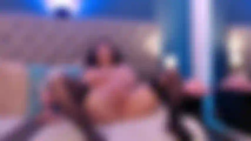 Du magst beine mit netzstrümpfen.