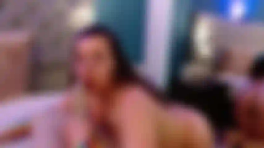 Und was ist, wenn ich stattdessen an deinem schwanz ersticke?