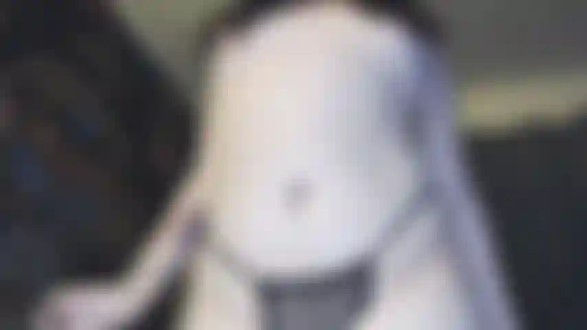 Die niederländische göttin, die masturbiert und bbc-dildos reitet, während sie für mich kanten und ablassen.