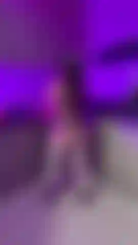 Frecher striptease.
