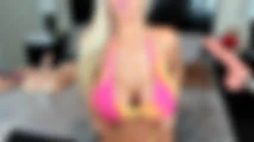 Große titten necken und fingern mich hart.