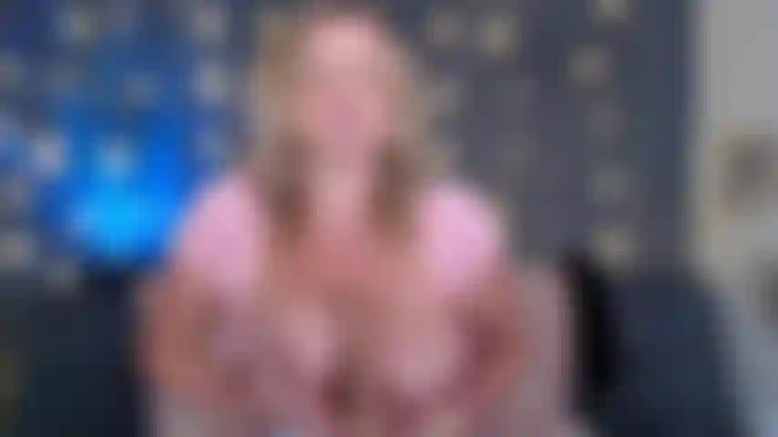 Milf gibt joi & cei.