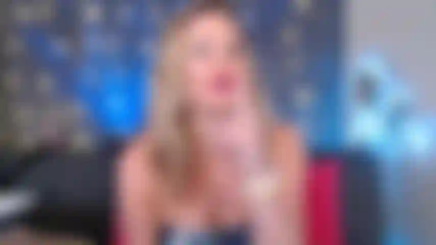 Stiefmutter erwischt stiefsohn und lässt ihn muschi und creampie essen.