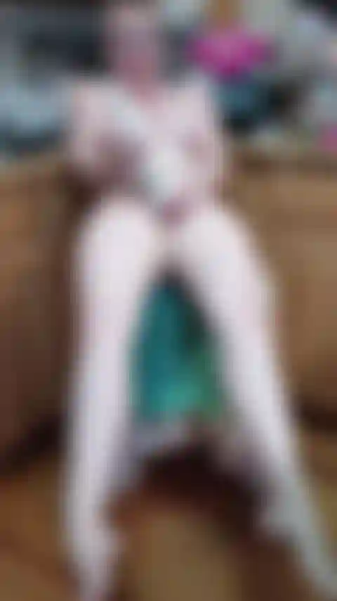 Big tips squirting show.