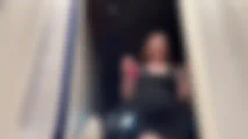 Meine stiefmutter hat es auf mich regnen lassen.