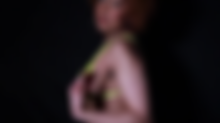 Gehe durch meinen körper und entdecke die magie.