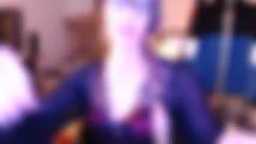 Mundfetisch, zäpfchen, kehlespannen und fußfetisch.