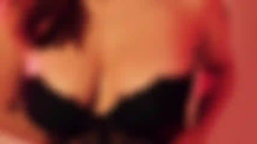 Ich bin gerne neugierig und kokett.