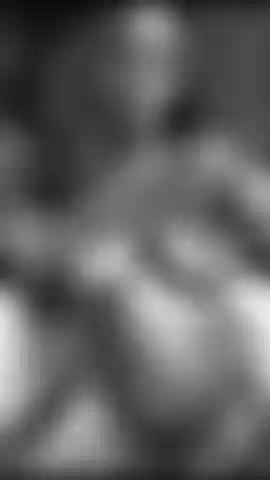 Meine großen titten hüpfen in zeitlupe.