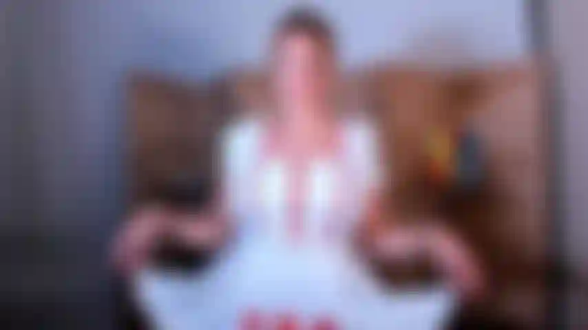 Funtari upskirt-krankenschwester beim pegging.