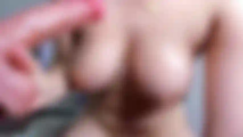 Anal+speichel+dildo lutschen.