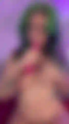 Es macht mich so nass, daran zu denken, wie du deinen harten schwanz streichelst. Ich komme mit meinem dildo in meiner muschi und dann noch einmal mit meinen fingern in meinem arsch.
