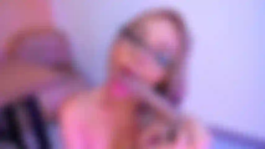 Schlampiger blowjob.