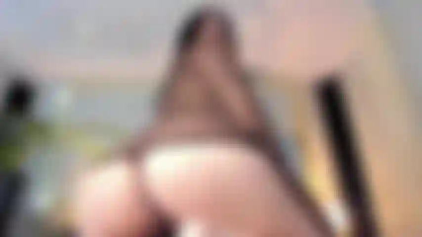 My ass moving on my knees