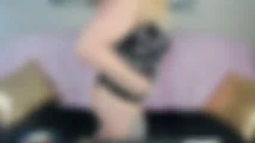 Zehen lutschen, muschi dehnen, camshow-spaß!