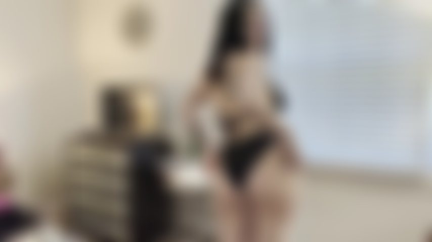 Bikini anprobieren.