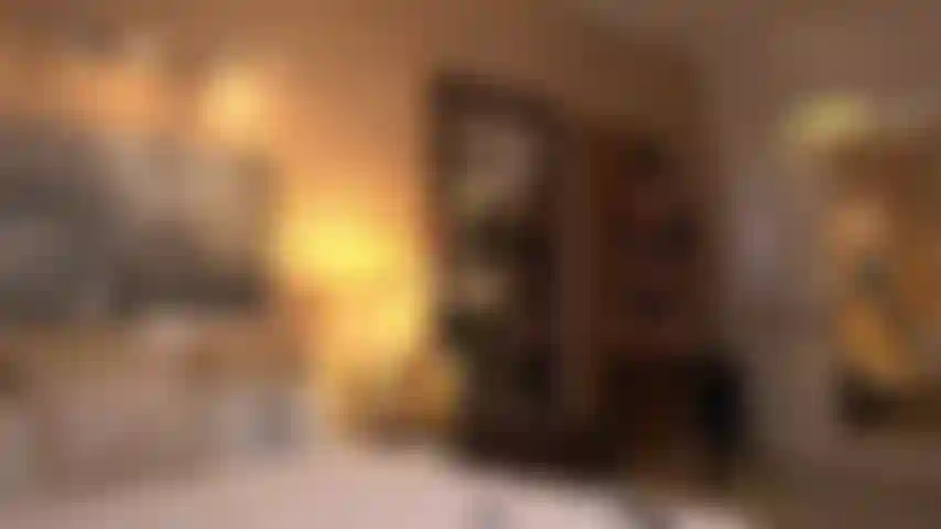 Erwischt von der bösen polizistin vivi! Rette dich selbst, indem du ihren sexy körper verwöhnst, während deine frau gefesselt ist und die ganze szene beobachtet!