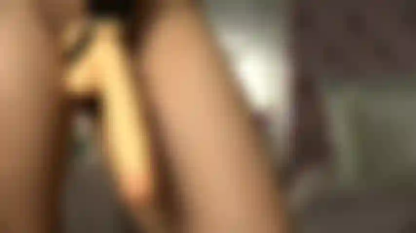 Die_dich_beibringt_wie_es_auf_den_richtigen_weg_zu_wichsen_bis_zu_einer_kraftvollen_spermaexplosion_geht.