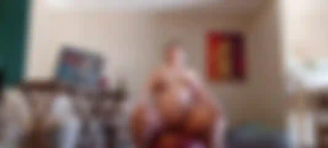 Ich mache yogaball-dehnübungen wenige tage vor der geburt!