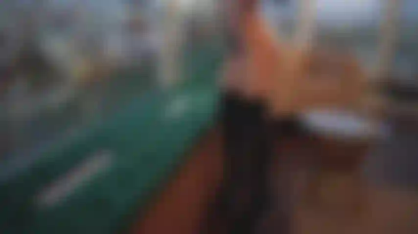 Berühre mich langsam.