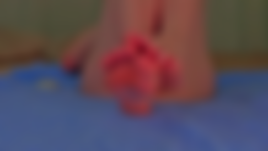 Fußfetischistin mit neuer pediküre.