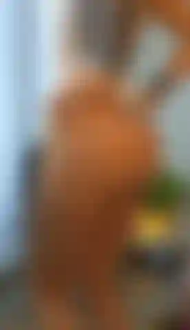 Lutsch deinen harten schwanz, bis du feucht wirst und dich