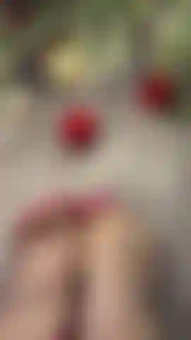 9. Bitte spritz mir auf die zehen.