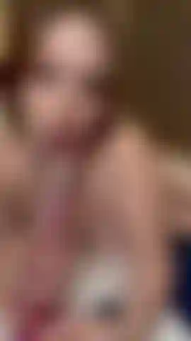 Fucking my pretty little right pussy