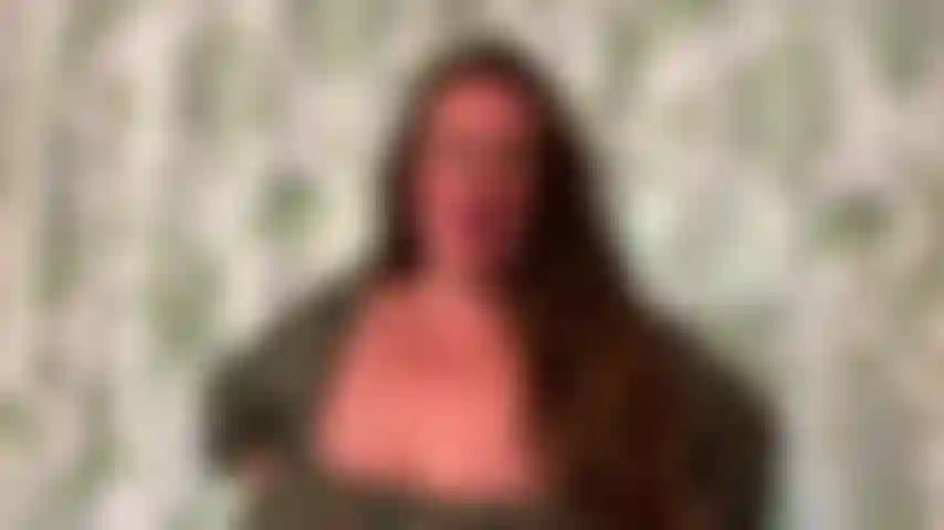 Schwanger und schwarz erzogen.