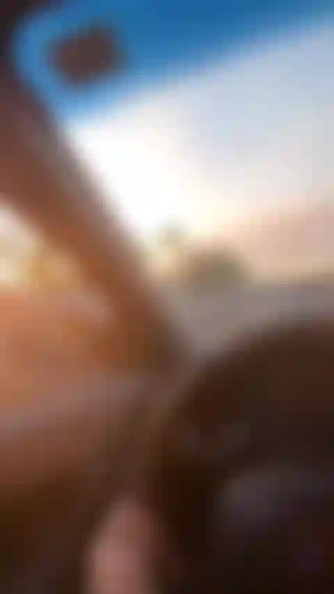 Habe ein neues verdammtes spielzeug und konnte es kaum erwarten, bis ich nach hause kam. Habe es beim autofahren benutzt. Kam innerhalb von 2 minuten! Intensiver orgasmus, ich musste anhalten. Wow, so unglaublich!!