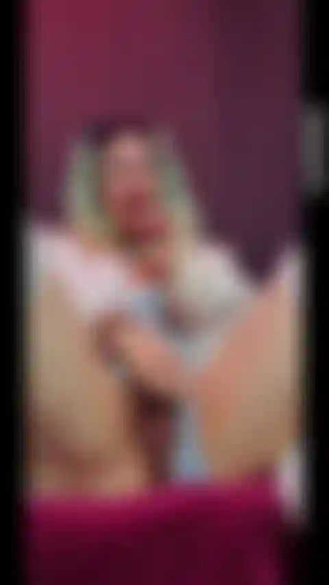 Rollenspielerin, eine sexy laborstudentin und der chemielehrer wollte mit meiner engen muschi spielen und fing an, meine muschi mit einem reagenzglas zu ficken, bis ich abspritze!