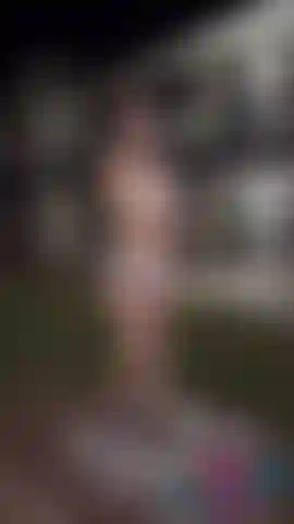 Öffentliches strippen im komplex – teaser.