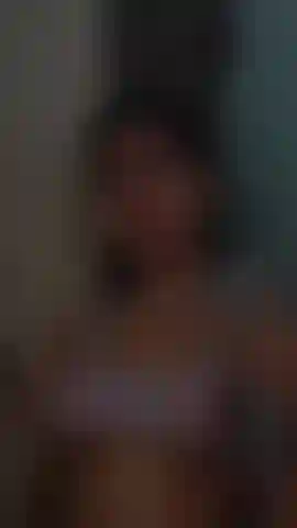 Heiß, dampfend und nass.