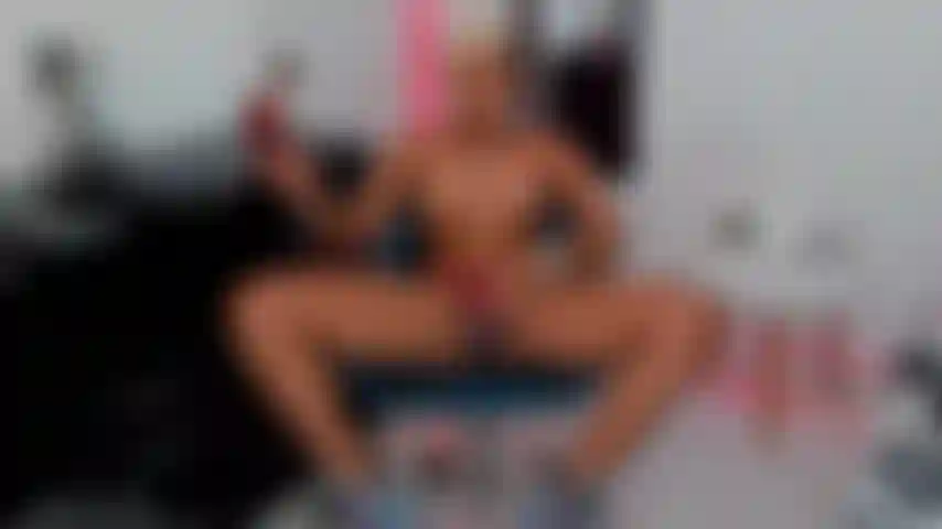 Fick mich in die feuchte muschi.