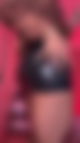 Loser, ich zeige dir, wie mein latex glänzt.