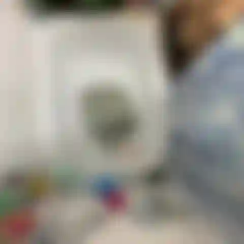 Asiatische bbw dusche cam – schau zu, wie eine asiatische bbw sich ganz seifig und nass macht. Sie wäscht ihre kurven, diese prallen titten und den riesigen arsch.
