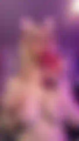 Super schlampiger blowjob.