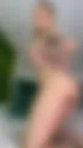 Ein gepard in neckischen high heels.