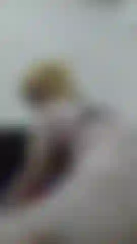 Naruko reitet einen dildo von hinten.