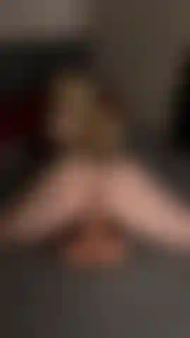 Reite auf einem torso-schwanz.