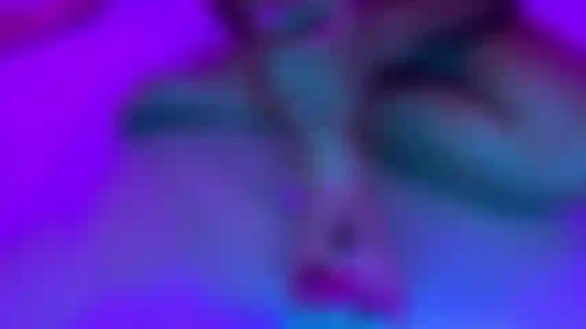 Du willst mit meinen füßen spielen?