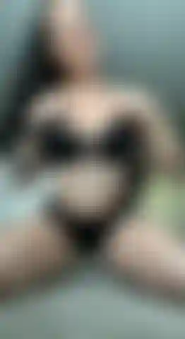 Dickreitschlampe kommt so hart.