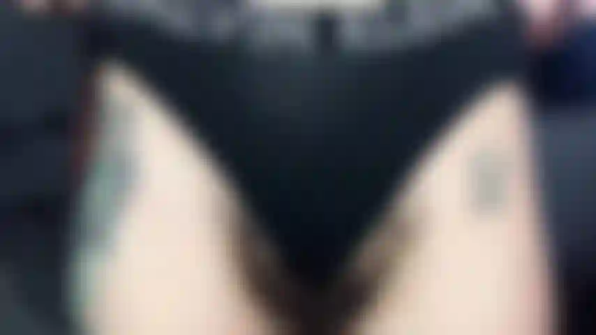 Hypnotische göttinnen-busch-anbetung in 4k: es ist zeit, dein altes leben aufzugeben und neu anzufangen. Verliere dich in meinem busch, spüre, wie du tiefer in meinen bann fällst, erleuchte deinen geist mit dem drang zu gefallen.