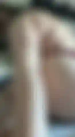 1 Minute twerk in tanga.