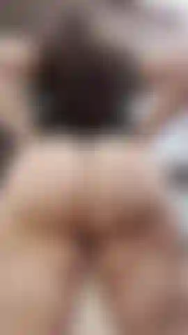 Mein hintern wackelt seit anderthalb minuten.