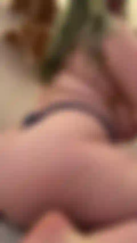 Blauer tanga twerk 1 minute.