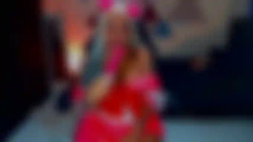 Schau dir meine show an, du wirst sehen, wie du mich sehr heiß fickst.