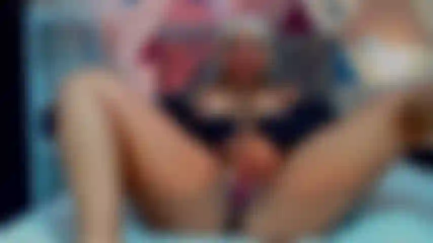 Sieh mir zu, wie ich meine sehr heiße muschi und meinen doggystyle ficke.