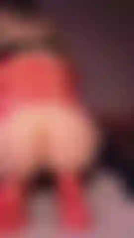 Me fucking myself and looking sexy for you with my big juicy ass bouncing ;)