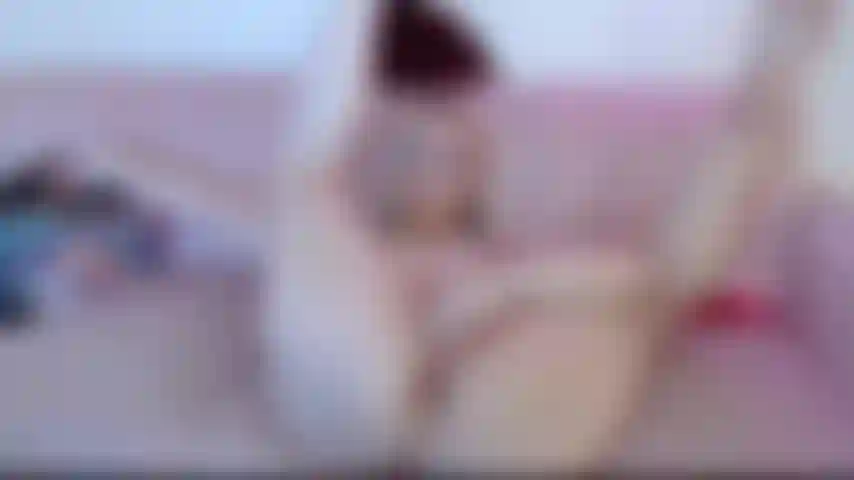 Anal-cumshow mit großem, fettem spielzeug.